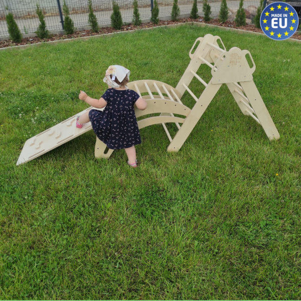 children's playground, playgrounds, Kinderspielplatz, Spielplatz für den Hinterhof, aire de jeux pour enfants, aire de jeux pour l'arrière cour, 5